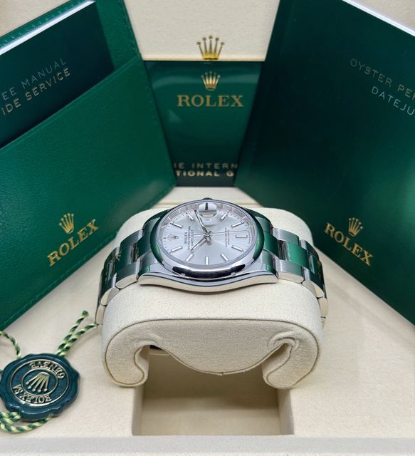 Rolex Datejust 126200 Image 2